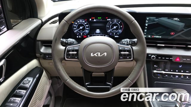 Kia Canival 2023 — photo 13