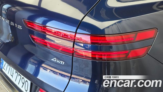 Genesis GV70 2022 — photo 9