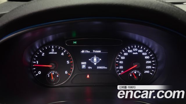 Kia Sorento 2018 — photo 8