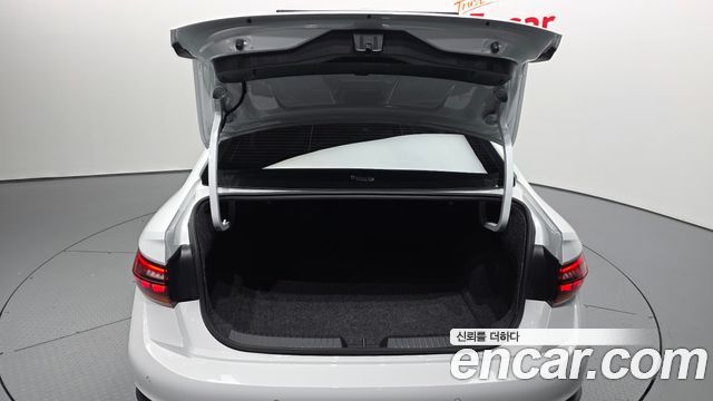 Volkswagen Jetta 2023 — photo 20