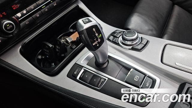 BMW 5-Series 2013 — photo 9