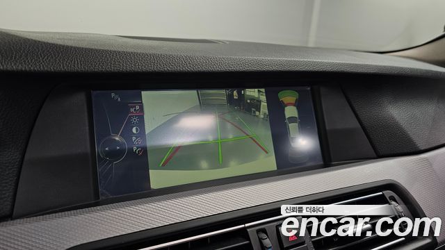 BMW 5-Series 2013 — photo 13