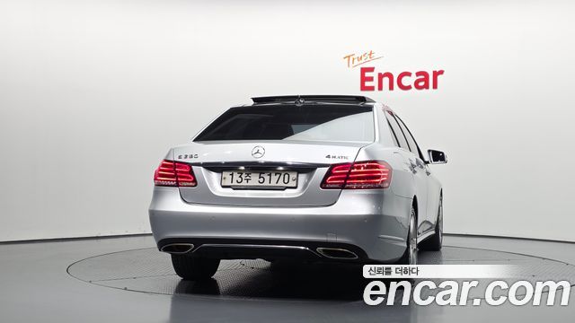 Mercedes-Benz E-Class 2014 — photo 4