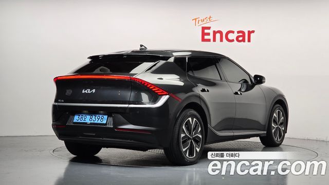 Kia EV6 2024 — photo 2
