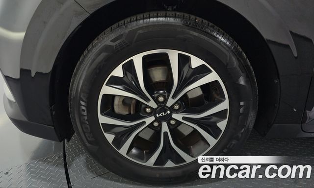 Kia Canival 2022 — photo 5