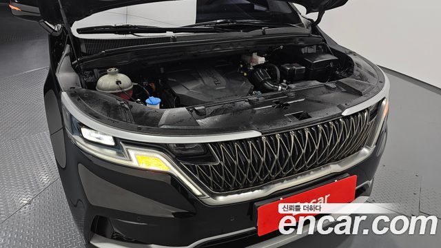 Kia Canival 2022 — photo 6
