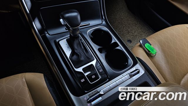 Kia Canival 2022 — photo 12