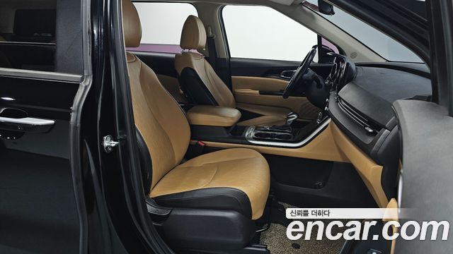 Kia Canival 2022 — photo 13