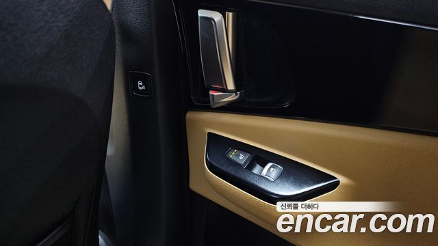 Kia Canival 2022 — photo 24
