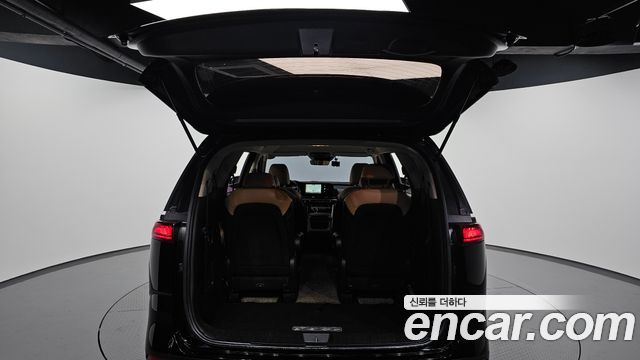 Kia Canival 2022 — photo 26
