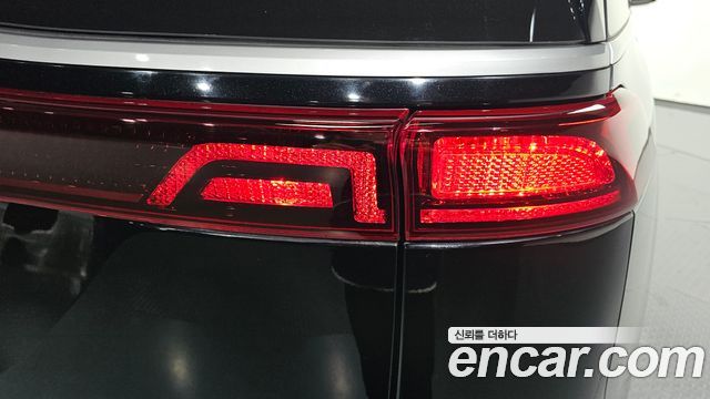 Kia Canival 2022 — photo 9