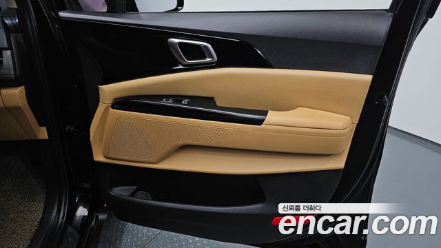 Kia Canival 2022 — photo 15
