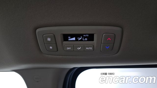 Kia Canival 2022 — photo 27