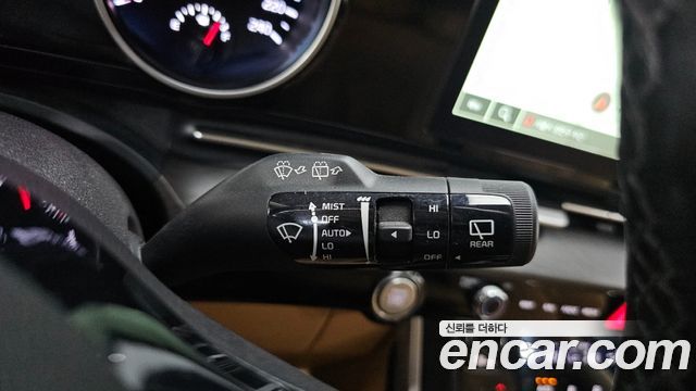Kia Canival 2022 — photo 31