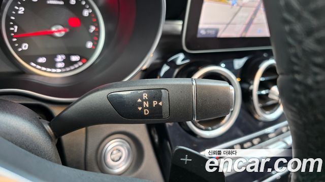 Mercedes-Benz C-Class 2020 — photo 9