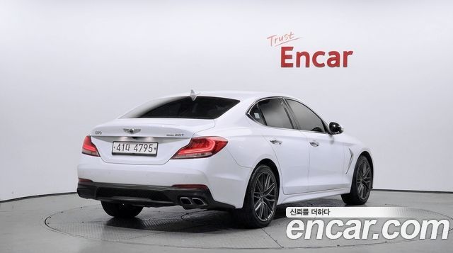 Genesis G70 2018 — photo 2