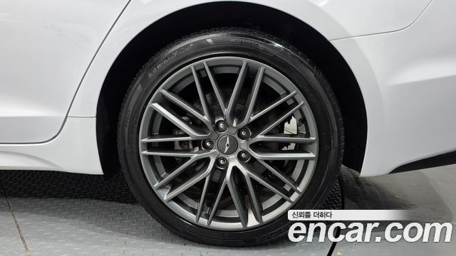 Genesis G70 2018 — photo 5