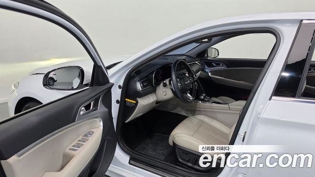 Genesis G70 2018 — photo 10