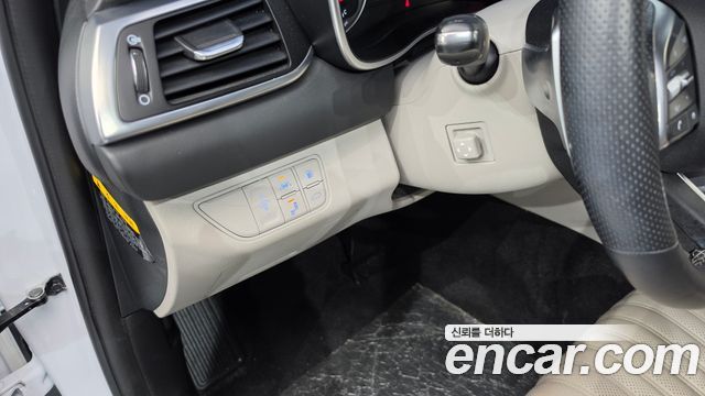 Genesis G70 2018 — photo 16