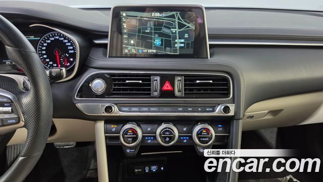 Genesis G70 2018 — photo 20