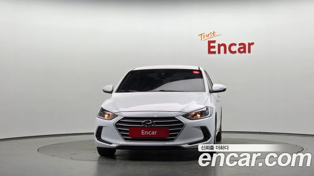 Hyundai AVANTE 2018 — photo 3