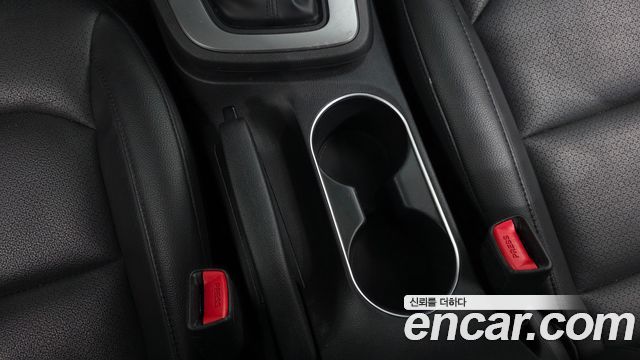 Hyundai AVANTE 2018 — photo 30