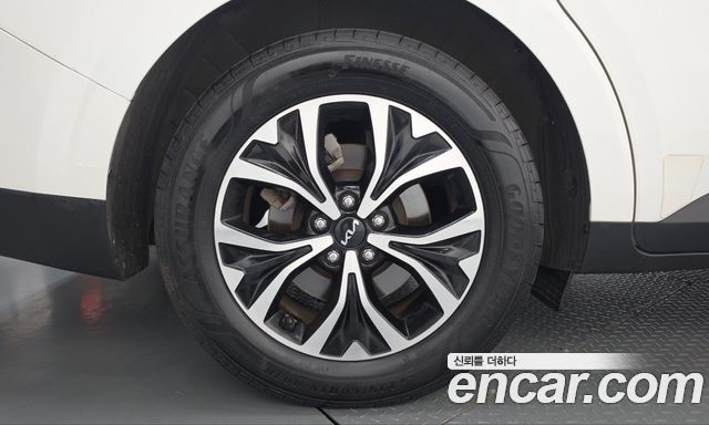 Kia Canival 2022 — photo 5