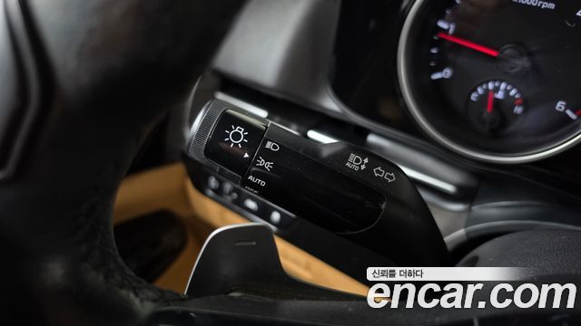 Kia Canival 2022 — photo 26