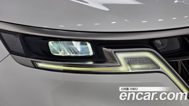 Kia Canival 2022 — photo 8