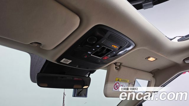 Kia Canival 2022 — photo 27