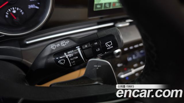 Kia Canival 2022 — photo 29