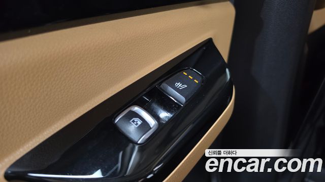 Kia Canival 2022 — photo 30