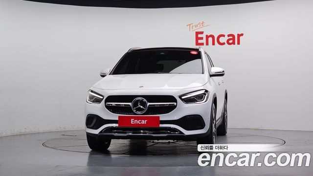 Mercedes-Benz GLA-Class 2021 — photo 3