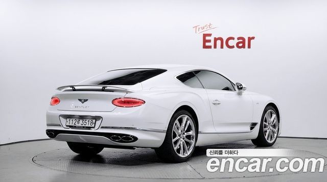 Bentley Continental 2022 — photo 2