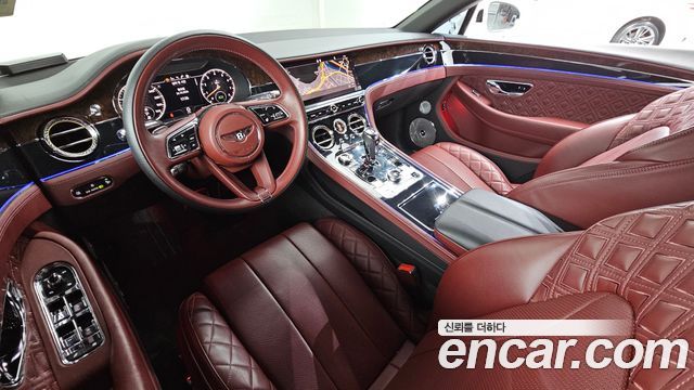 Bentley Continental 2022 — photo 7
