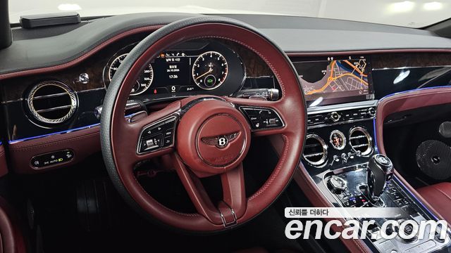 Bentley Continental 2022 — photo 12