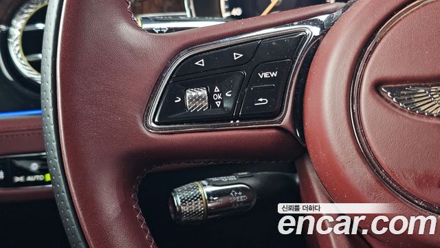 Bentley Continental 2022 — photo 16