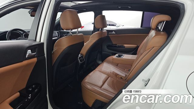 Kia Sportage 2016 — photo 11