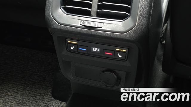 Volkswagen Tiguan 2021 — photo 24