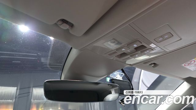 Volkswagen Tiguan 2021 — photo 28
