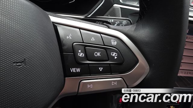 Volkswagen Tiguan 2021 — photo 30