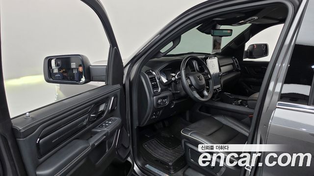 Dodge Ram Pick Up 2022 — photo 13