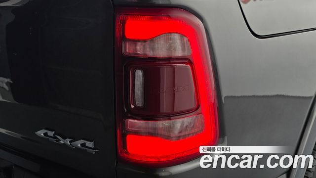 Dodge Ram Pick Up 2022 — photo 9
