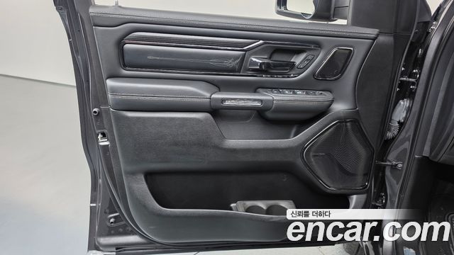Dodge Ram Pick Up 2022 — photo 14