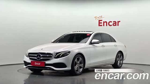Mercedes-Benz E-Class 2018 — photo 1