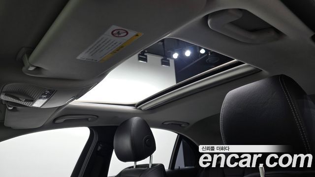 Mercedes-Benz E-Class 2018 — photo 22