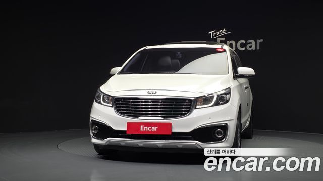Kia Canival 2016 — photo 3