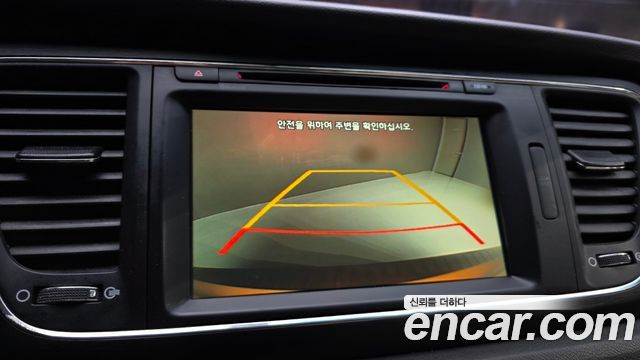 Kia Canival 2016 — photo 21