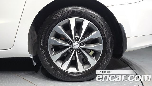 Kia Canival 2016 — photo 7