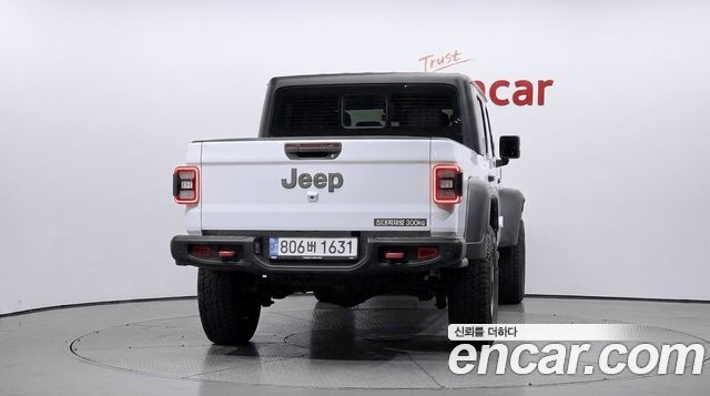 Jeep Gladiator 2023 — photo 4